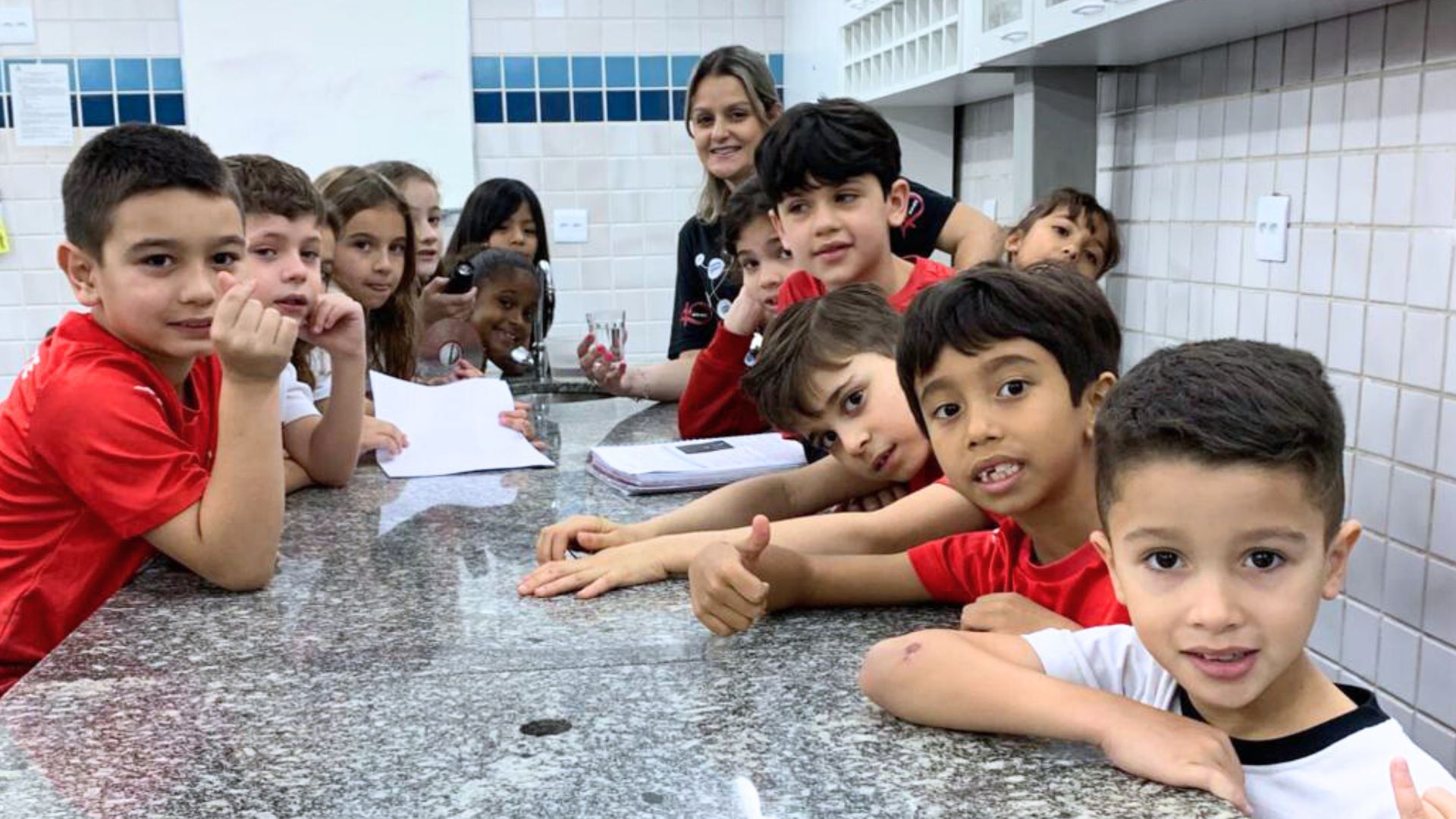 10/9/2025 -Experiência no Laboratório – 2º ano A/B